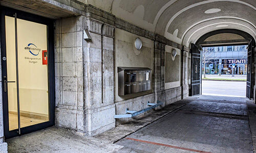 Vorteile_eingang-uni-stuttgartt