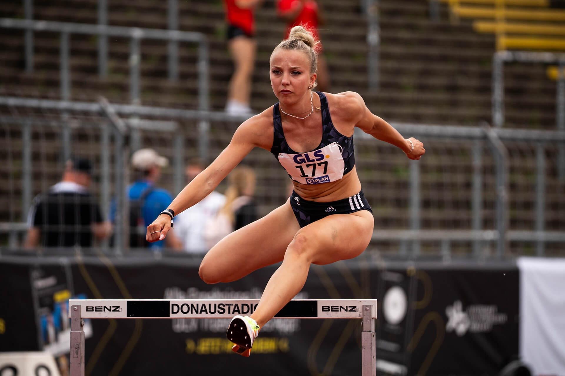 Deutsche Leichtathletin & DHGS-Studentin Nadine Reetz Deutsche Leichtathletin & DHGS-Studentin Nadine Reetz