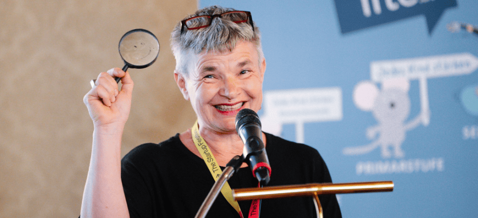 Eva Jambor hält einen Vortrag auf dem Startup Fest in Wien. Eva Jambor hält einen Vortrag auf dem Startup Fest in Wien.